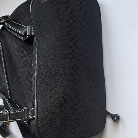 Black Women's Drawstring Backpack - Picture 4 of 7